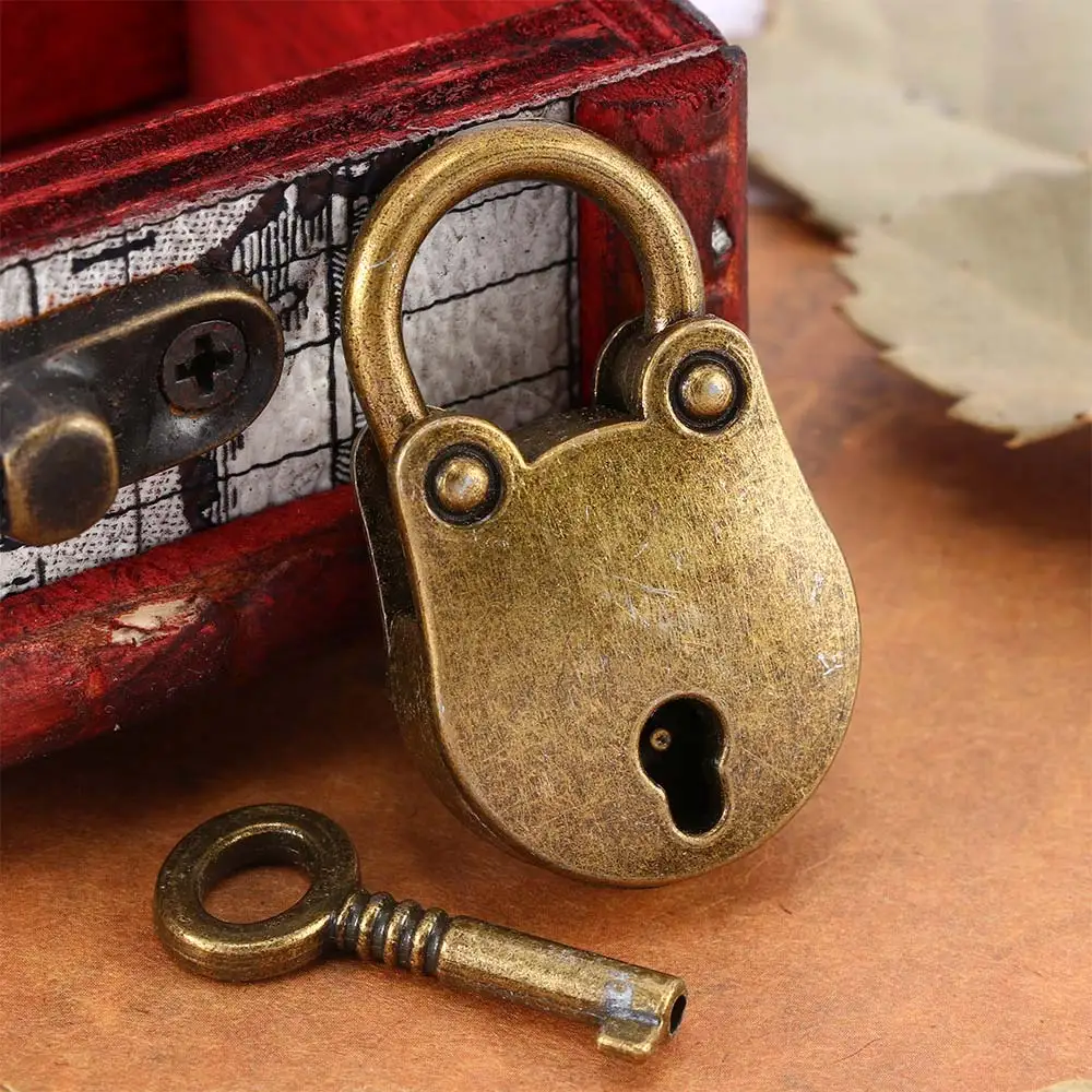 1 Set Vintage Antique Style Mini Archaize Padlocks Key Lock With Key Home Improvement Hardware
1 Set Vintage Antique Style Mini Archaize Padlocks Key Lock With Key Home Improvement Hardware