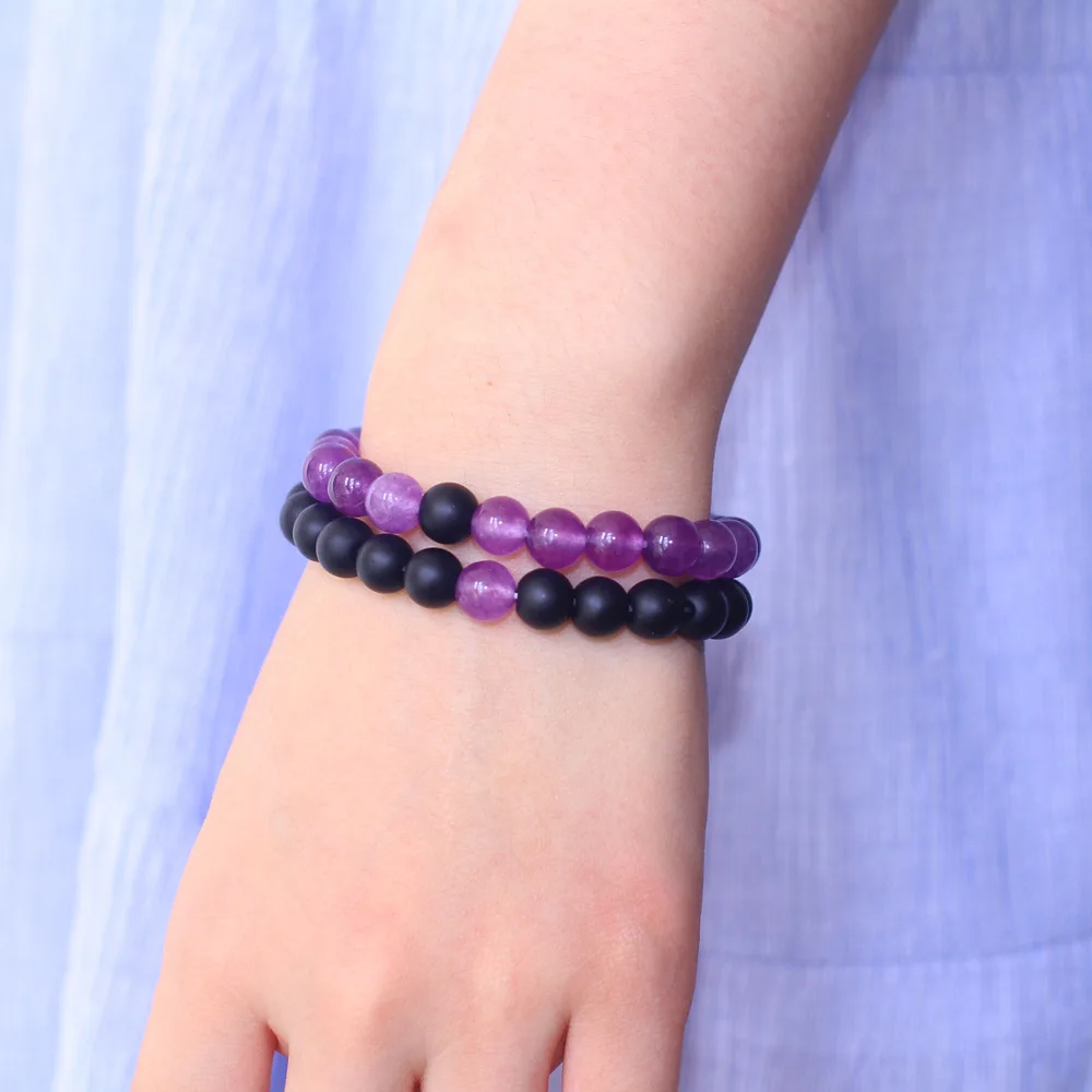 Простой камень женский браслет фиолетовый нефрит матовый эластичный стреч