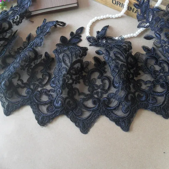 Black alencon lace trim, cord ivory lace trimming, bridal scalloped wedding French lace, 1 yard LTCG021B
Black alencon lace trim, cord ivory lace trimming, bridal scalloped wedding French lace, 1 yard LTCG021B