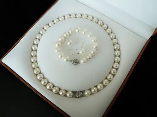 Free shipping hot sale Women Bridal Wedding Jewelry >>RARE 10MM WHITE SOUTH SEA SHELL PEARL NECKLACE BRACELET EARRINGS SET + 18
Free shipping hot sale Women Bridal Wedding Jewelry >>RARE 10MM WHITE SOUTH SEA SHELL PEARL NECKLACE BRACELET EARRINGS SET + 18