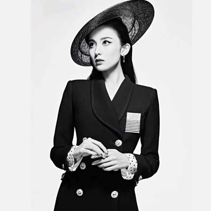 2019 Early spring suit woman New Luxury Rhinestone Double Breasted Shoulder Pad Slim Fit Wild Blazer Black & Blue Color female
2019 Early spring suit woman New Luxury Rhinestone Double Breasted Shoulder Pad Slim Fit Wild Blazer Black & Blue Color female