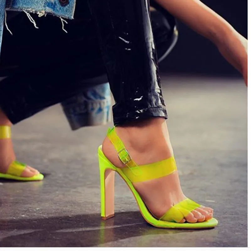 2019 New Yellow High Heels Peep Toe Transparent PVC Sandals Women's Shoes Summer Pumps Womens Shoes Buckle Strap Sandalias Mujer
2019 New Yellow High Heels Peep Toe Transparent PVC Sandals Women's Shoes Summer Pumps Womens Shoes Buckle Strap Sandalias Mujer