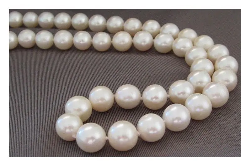 FREE SHIPPING14K Clasp 9-10mm natural AAAA south sea white pearl necklace 18INCH AAA
FREE SHIPPING14K Clasp 9-10mm natural AAAA south sea white pearl necklace 18INCH AAA