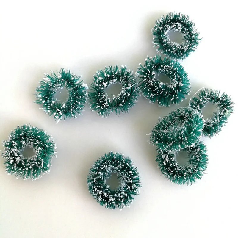 Plastic Christmas Wreaths Miniature Fairy Garden Home Decoration Mini Craft Dollhouse Micro Decor DIY Gift Party Decoration
Plastic Christmas Wreaths Miniature Fairy Garden Home Decoration Mini Craft Dollhouse Micro Decor DIY Gift Party Decoration