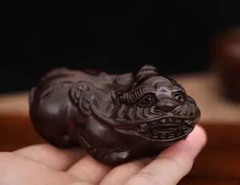 Boutique hand carved decoration crafts ebony sculpture dance hand pieces of wood furnishings Home Furnishing lion
Boutique hand carved decoration crafts ebony sculpture dance hand pieces of wood furnishings Home Furnishing lion