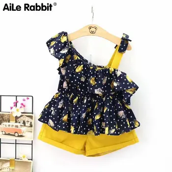 Girls' clothing suit floral top shorts set 2 piece set Chiffon shoulder strap INS popular style children's wear Hot summer sale
Girls' clothing suit floral top shorts set 2 piece set Chiffon shoulder strap INS popular style children's wear Hot summer sale