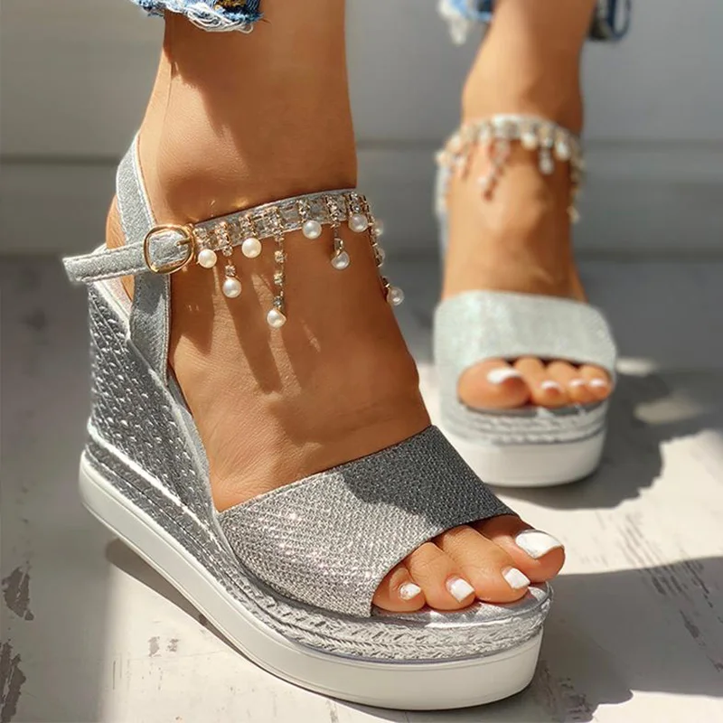 New Women Wedges Sandals Summer Fashion Ladies Shoes Peep Toe Bead Platform Sliver Sandals Size 33-40 Female Footwear 2019
New Women Wedges Sandals Summer Fashion Ladies Shoes Peep Toe Bead Platform Sliver Sandals Size 33-40 Female Footwear 2019