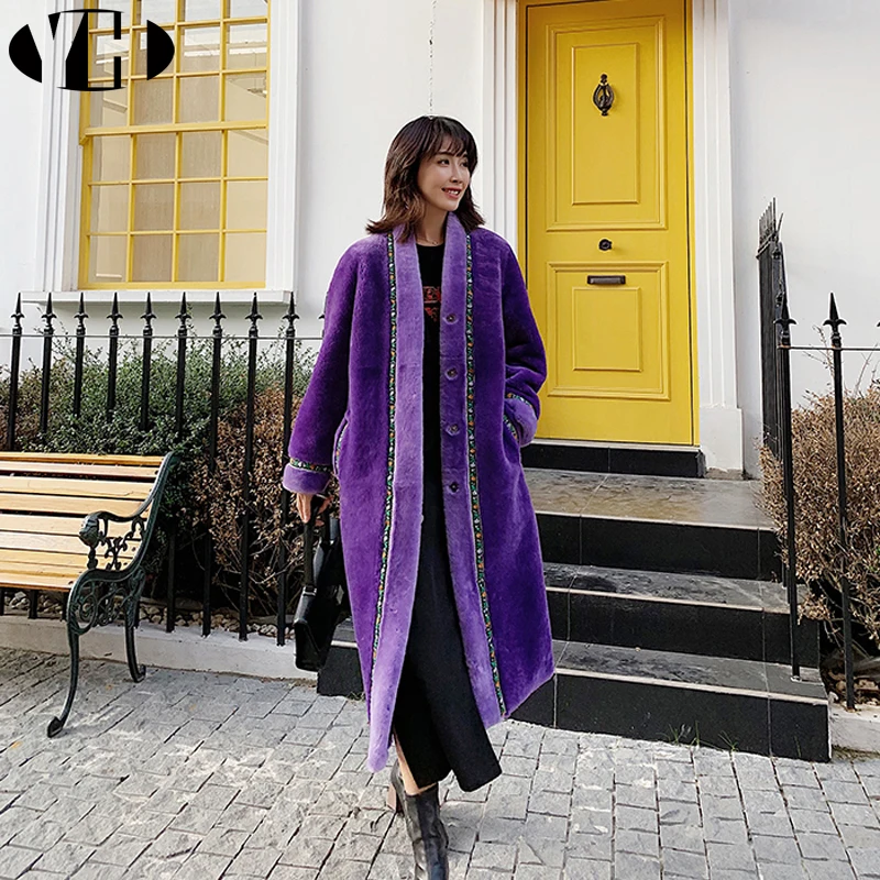 2019 New arrive female Real Merino sheep fur long jacket coat elegant brand A Version V-neck thick warm winter fur clothing
2019 New arrive female Real Merino sheep fur long jacket coat elegant brand A Version V-neck thick warm winter fur clothing