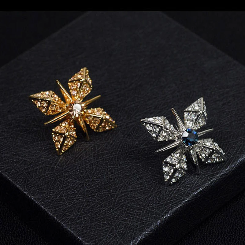 Unisex Fashion 2 Colors Rhinestone Flower Brooch Pin Men Women Collar Button Stud Brooches Jewelry
Unisex Fashion 2 Colors Rhinestone Flower Brooch Pin Men Women Collar Button Stud Brooches Jewelry