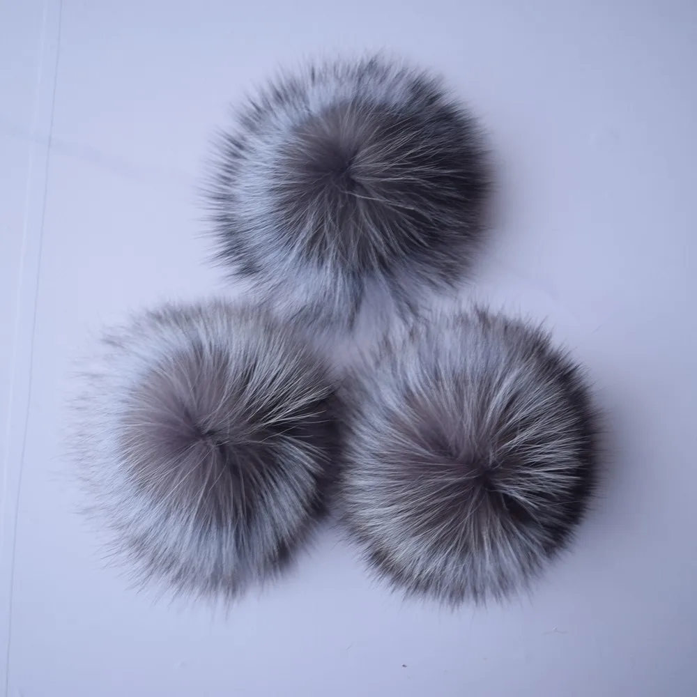 Beanie Time limited Dot 3 шт. слот 2017 большой натуральный Лисий мех помпон помпоны