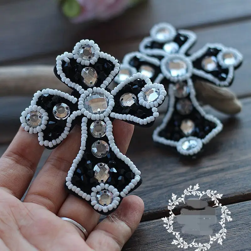 New 1pcs Rhinestone Cross Beaded Patch for Clothing Sewing on Beading Applique Badge Clothes Shoes Bags Decoration DIY Patch
New 1pcs Rhinestone Cross Beaded Patch for Clothing Sewing on Beading Applique Badge Clothes Shoes Bags Decoration DIY Patch