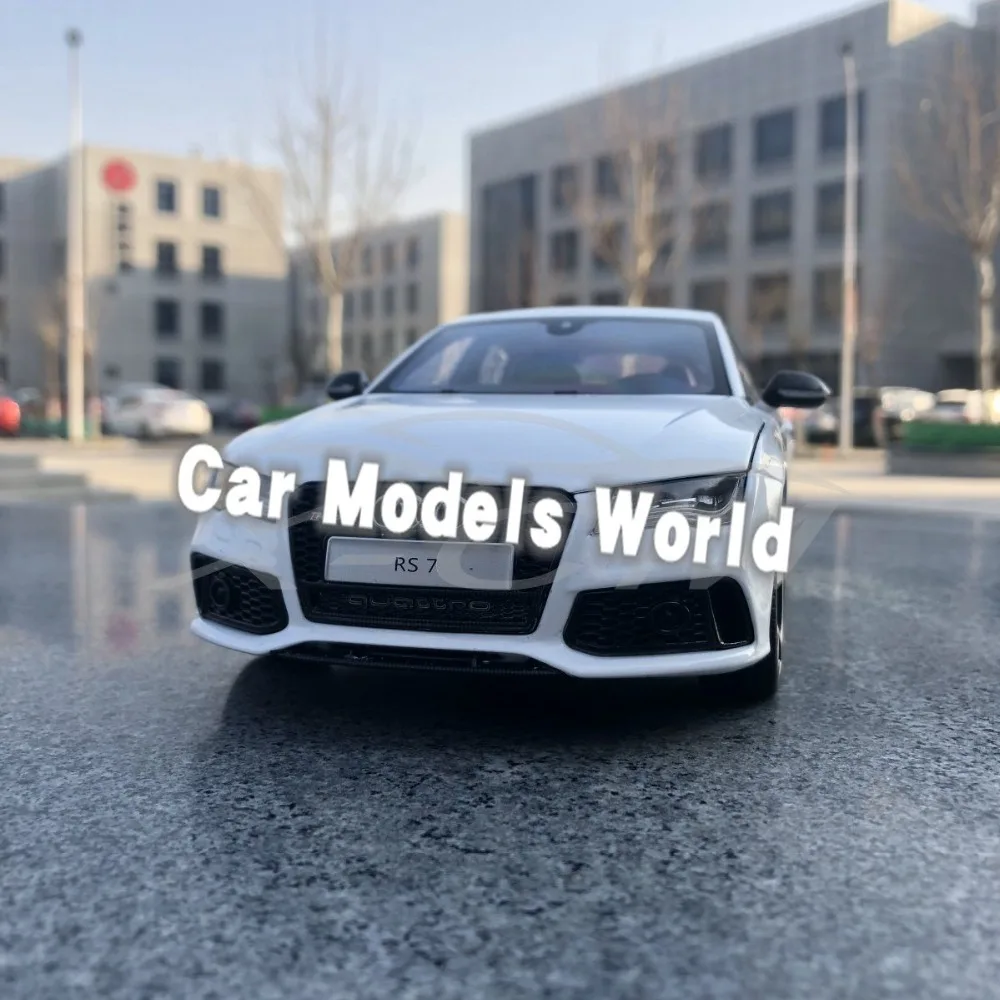 Литая под давлением модель автомобиля для моделей KengFai J RS7 (белые/Углеродные