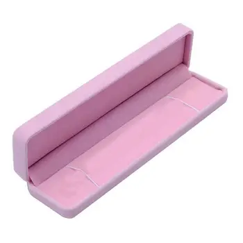 New Velvet Presentation Gift Jewellery Ring Necklace Bracelet Display Box Case (D) 
New Velvet Presentation Gift Jewellery Ring Necklace Bracelet Display Box Case (D)