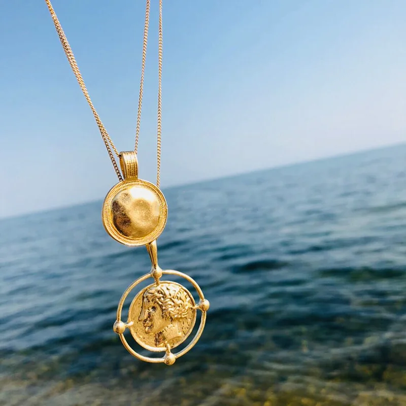Винтажное ожерелье золотого цвета с резными монетами длинная цепочка фигурками