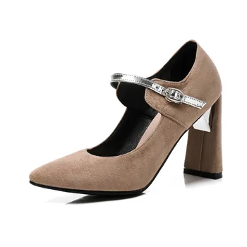 Vogue of new fund of 2018 light pointed mouth buckle with size code 33 18314-46 documentary shoes high tide
Vogue of new fund of 2018 light pointed mouth buckle with size code 33 18314-46 documentary shoes high tide
