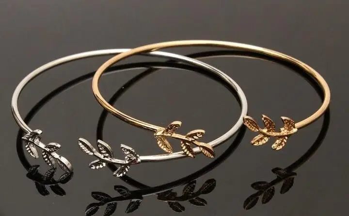 2018 New Wedding Jewelry Gold/Silver Plated Open Cuff Bracelets Simple Double leaf-shaped Beads Adjustable Bangles Women
2018 New Wedding Jewelry Gold/Silver Plated Open Cuff Bracelets Simple Double leaf-shaped Beads Adjustable Bangles Women