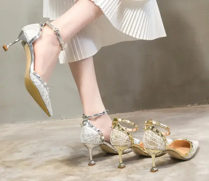 Carpaton Fashion Rivets Studded High Heel Shoes Woman Sliver Glitter Ankle Strap Thin Heels Wedding Shoes Pointed Toe Pumps 
Carpaton Fashion Rivets Studded High Heel Shoes Woman Sliver Glitter Ankle Strap Thin Heels Wedding Shoes Pointed Toe Pumps