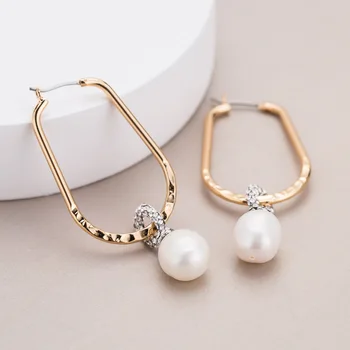 JOUVAL Big Irregular Pearl Hoop Earrings Women Crystal Geometric Gold Color Dangle Earring Female Brincos Fashion Jewelry 2019 
JOUVAL Big Irregular Pearl Hoop Earrings Women Crystal Geometric Gold Color Dangle Earring Female Brincos Fashion Jewelry 2019