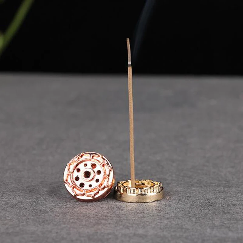 1PCS 9 Holes Incense Plate For Stick Cone Incense Chinese Traditional Lotus Metal Burner Holder Aromatherapy Craft
1PCS 9 Holes Incense Plate For Stick Cone Incense Chinese Traditional Lotus Metal Burner Holder Aromatherapy Craft