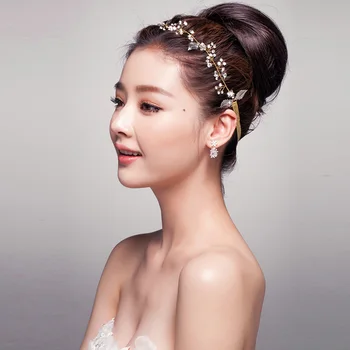 2017 new wedding bride Foliage headdress women hair jewelry flower plant romantic nature crystal leaf wreath for girls hoop
2017 new wedding bride Foliage headdress women hair jewelry flower plant romantic nature crystal leaf wreath for girls hoop