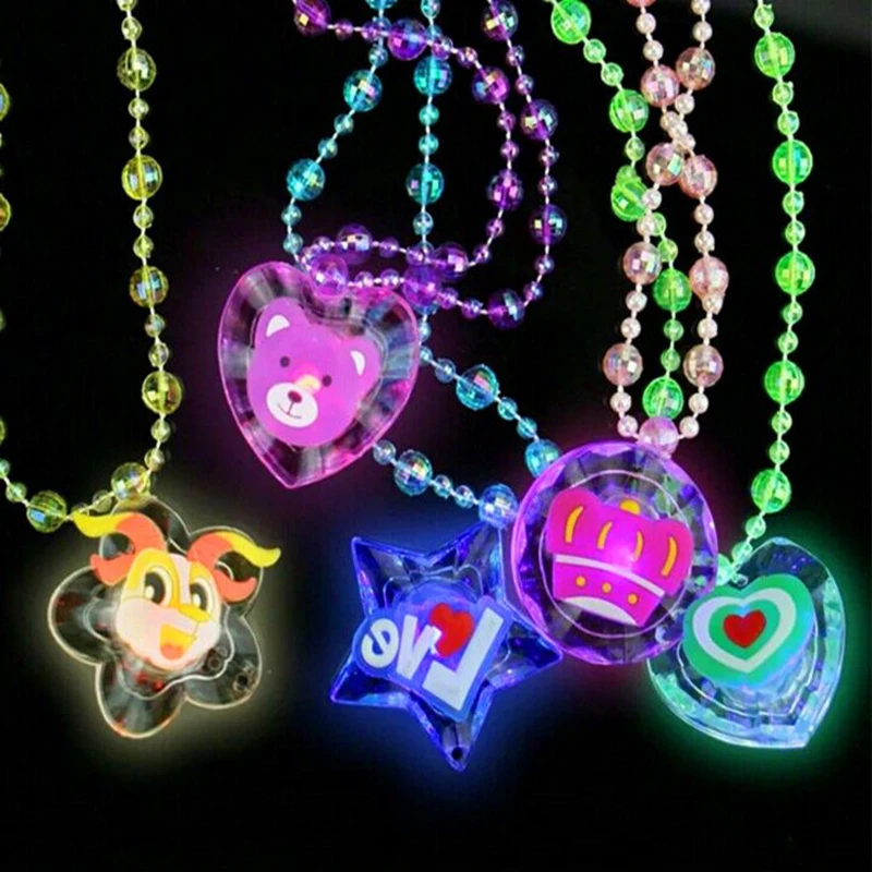 1PC New Children's Toys Emitting LED Flash Pendant Necklace Toys Luminous Toys for Kids Girls Children Birthday Glow in the Dark
1PC New Children's Toys Emitting LED Flash Pendant Necklace Toys Luminous Toys for Kids Girls Children Birthday Glow in the Dark