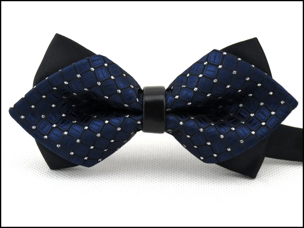 bowtie/Dark blue/white dots/new high-end men's bow tie/pointed the shape of the bowknot
bowtie/Dark blue/white dots/new high-end men's bow tie/pointed the shape of the bowknot