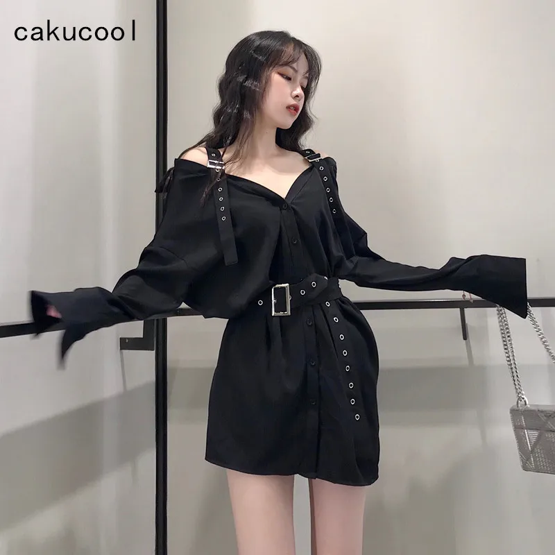 Женское короткое платье с длинным рукавом Cakucool черное свободное открытыми