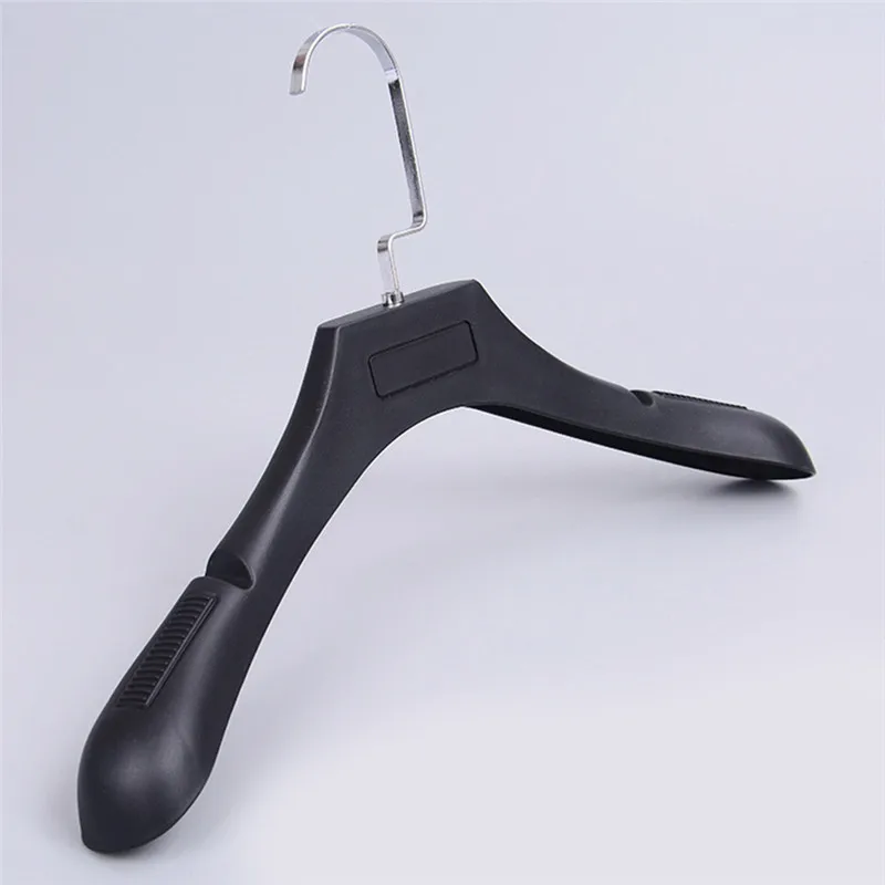 4 Size Korean Women Shop Black Thick Wide Shoulder Female Hangers Plastic Clothes Hanger For Coats Jacket And Fur #YO 
4 Size Korean Women Shop Black Thick Wide Shoulder Female Hangers Plastic Clothes Hanger For Coats Jacket And Fur #YO