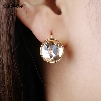 Jewelry Gold -color drop earring Glamour colour of womens earrings elegant Fashion Trendy Classic and Romantic jewelry E0142
Jewelry Gold -color drop earring Glamour colour of womens earrings elegant Fashion Trendy Classic and Romantic jewelry E0142