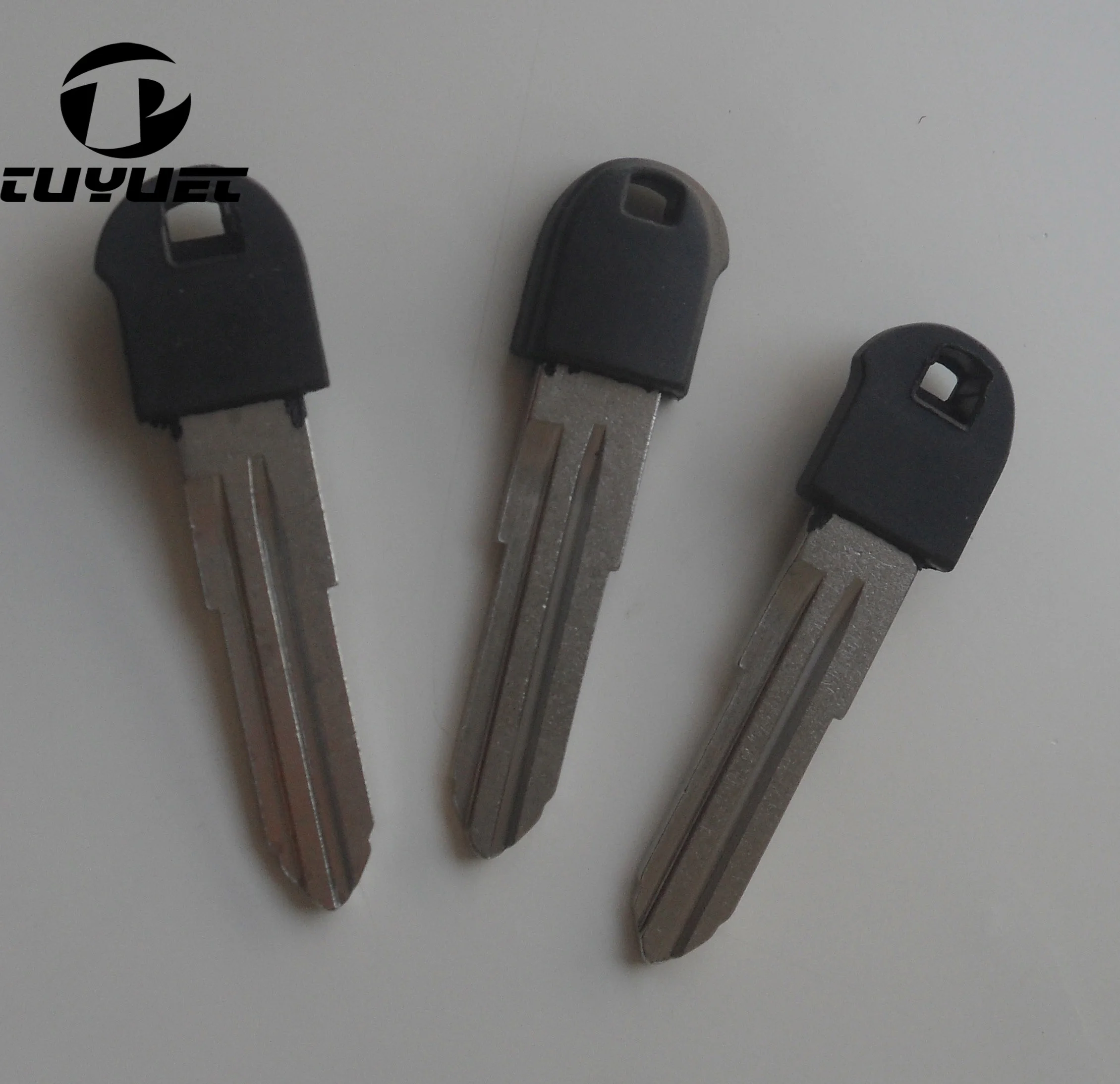 Brand New Uncut Insert Smart Small Key Blank For Toyota Smart Spare Key Blade TOY41
Brand New Uncut Insert Smart Small Key Blank For Toyota Smart Spare Key Blade TOY41