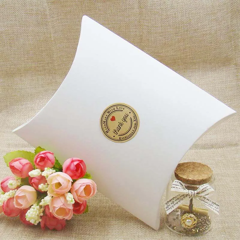 10pcs 2018 hot new large pillow candy packing box gift display box black/brown/white cardboard gift package custom cost extra
10pcs 2018 hot new large pillow candy packing box gift display box black/brown/white cardboard gift package custom cost extra