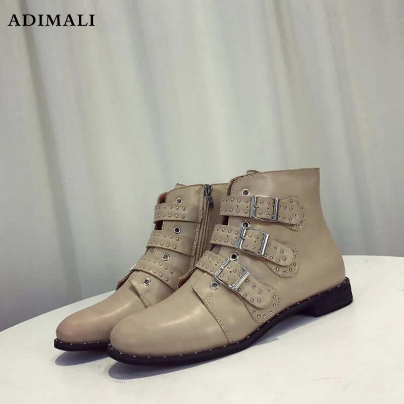Real Leather Motorcycle boots Women ankle platform Chelsea work booties Large Size round toe metal Embroidery boots ladies
Real Leather Motorcycle boots Women ankle platform Chelsea work booties Large Size round toe metal Embroidery boots ladies
