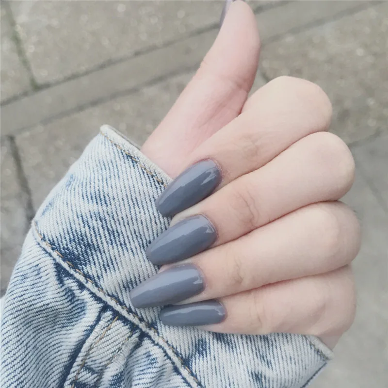 24pcs Fashion Ins Simple Style Fake Nails Glue On Nails Shiny Gray Solid Color Full cover Tips Long Square Head Artificial Nail
24pcs Fashion Ins Simple Style Fake Nails Glue On Nails Shiny Gray Solid Color Full cover Tips Long Square Head Artificial Nail