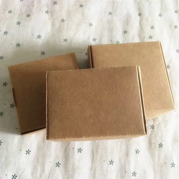 10.4*5.7*3cm Eco-friendly gift Kraft paper packaging Box,Kraft Paper Packing Box,small soap Box Free shipping 350gsm 50pcs/lot
10.4*5.7*3cm Eco-friendly gift Kraft paper packaging Box,Kraft Paper Packing Box,small soap Box Free shipping 350gsm 50pcs/lot