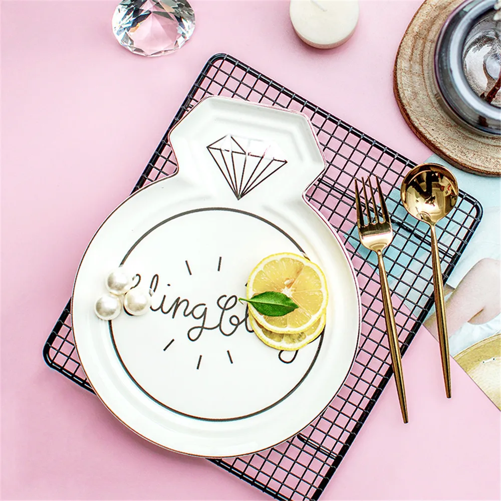 Scandinavian Jewelry Storage Tray Handplated Golden Rim Diamond Pattern Organizer Plate White Ceramic Dessert Fruit Dish
Scandinavian Jewelry Storage Tray Handplated Golden Rim Diamond Pattern Organizer Plate White Ceramic Dessert Fruit Dish