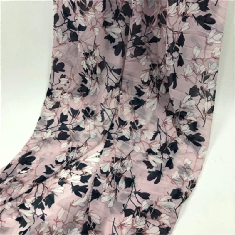 2019 chiffon fabric printing chiffon fabric ramie fabric chiffon shirt antique dress spring/summer clothing fashion GH012
2019 chiffon fabric printing chiffon fabric ramie fabric chiffon shirt antique dress spring/summer clothing fashion GH012