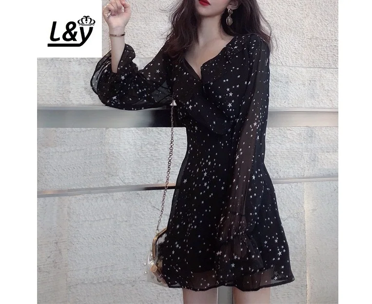 L&Y Fashion Star Print Chiffon Dress Women V-Neck Long Sleeve Elastic High Waist Spring Autumn Ruffle Dress Elegant
L&Y Fashion Star Print Chiffon Dress Women V-Neck Long Sleeve Elastic High Waist Spring Autumn Ruffle Dress Elegant