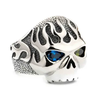 LINSION 925 Sterling Silver Fire Skull Blue + Green CZ Eyes Mens Boys Biker Rock Punk Ring 8D406 US Size 7~15
LINSION 925 Sterling Silver Fire Skull Blue + Green CZ Eyes Mens Boys Biker Rock Punk Ring 8D406 US Size 7~15