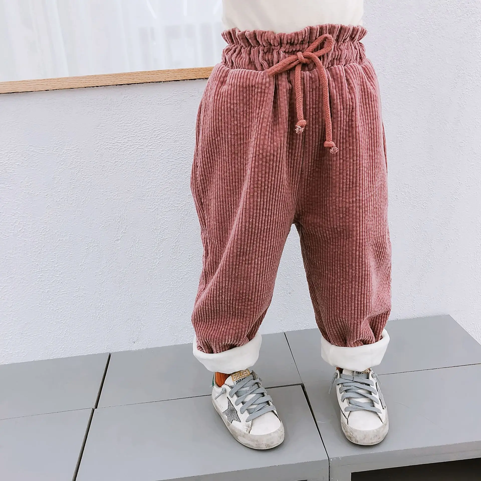 2018 New Arrival Winter korean style cotton pure color fashion thickened all-match corduroy pants for cute sweet baby girls
2018 New Arrival Winter korean style cotton pure color fashion thickened all-match corduroy pants for cute sweet baby girls