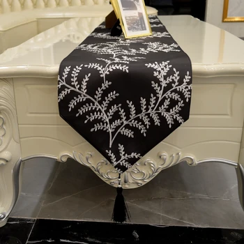 Fashion Amazing European style BLACK leaf table runner Lace Luxury Table flag
Fashion Amazing European style BLACK leaf table runner Lace Luxury Table flag