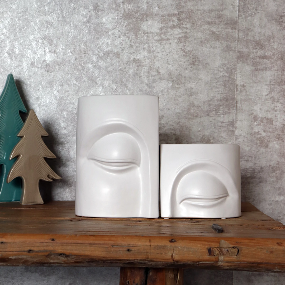 Nordic eyes simple ceramic vase creative home living room decoration home decoration flower arrangement dried flowers vase
Nordic eyes simple ceramic vase creative home living room decoration home decoration flower arrangement dried flowers vase