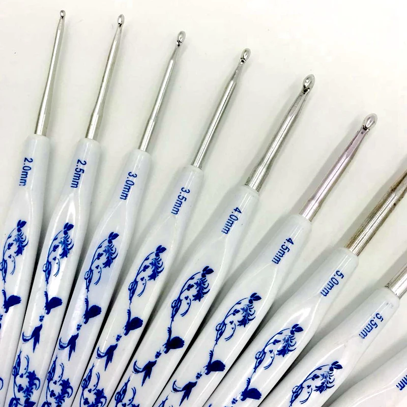 New Classical Style Crochet Hook Set 9pcs 2.0-6.0mm Crochet Needles With Case Sweater Weave Knitting Tools
New Classical Style Crochet Hook Set 9pcs 2.0-6.0mm Crochet Needles With Case Sweater Weave Knitting Tools