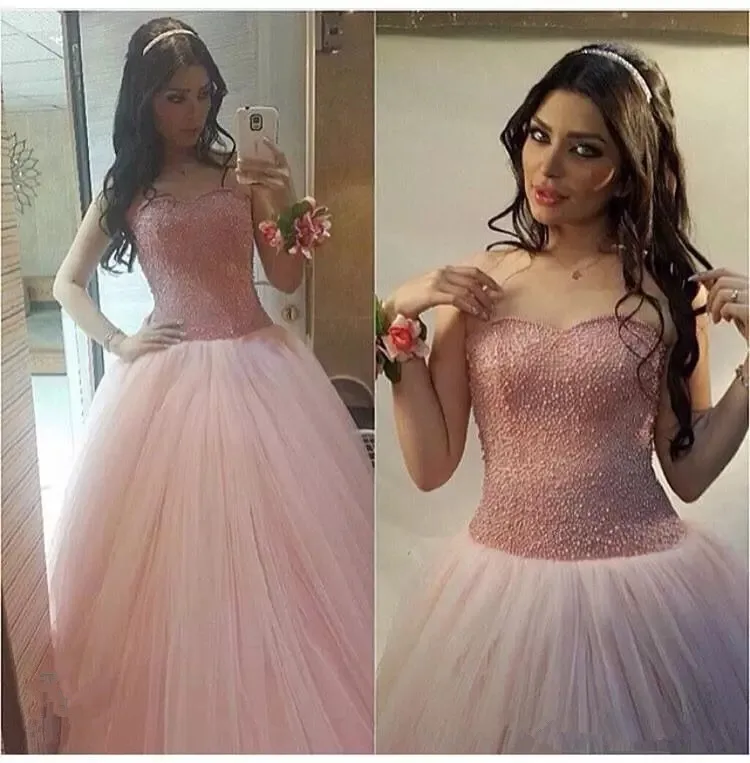 2019 Vintage Quinceanera Ball Gown Dresses Sweetheart Beaded Pink Puffy Tulle Long Sweet 16 Party Dress Prom Evening Gowns
2019 Vintage Quinceanera Ball Gown Dresses Sweetheart Beaded Pink Puffy Tulle Long Sweet 16 Party Dress Prom Evening Gowns