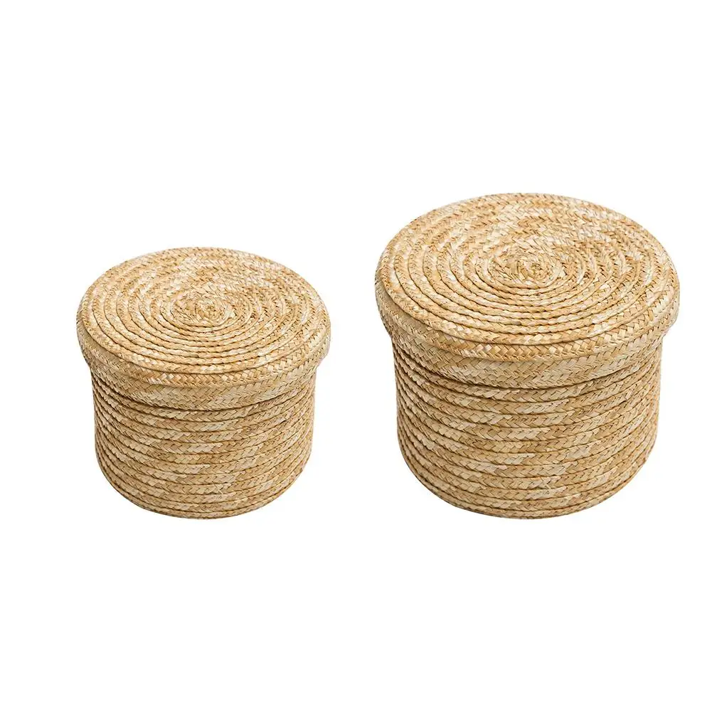 Handmade Storage Basket Woven Wheat Straw Basket Table Sundries Storage Case with Lid Dried Flower Vase Small Gift for Friends
Handmade Storage Basket Woven Wheat Straw Basket Table Sundries Storage Case with Lid Dried Flower Vase Small Gift for Friends