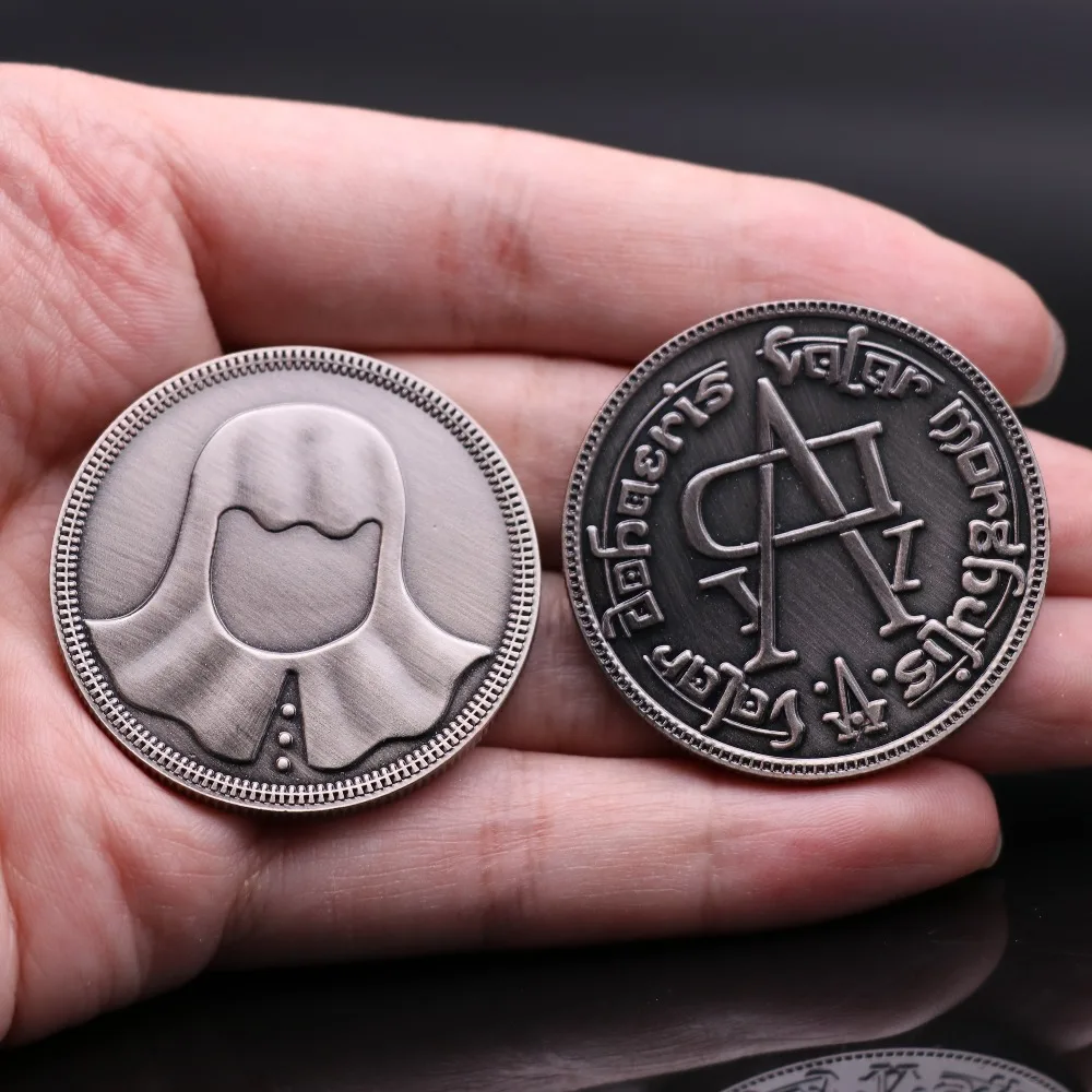 Faceless Coin Badge Valar morghulis Jaqen H'ghar Arya Stark Gift Commemorative coin
Faceless Coin Badge Valar morghulis Jaqen H'ghar Arya Stark Gift Commemorative coin