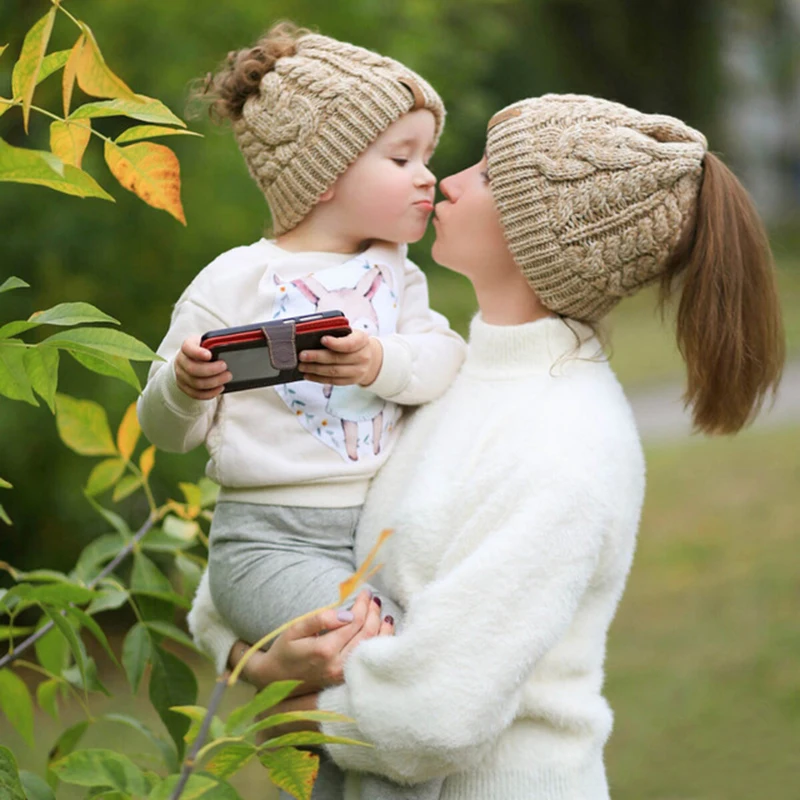 FURTALK Drop Shipping Kitted Ponytail Beanie Winter Women Hat for Girls Skullies Beanies Caps Female Knit Warm Stylish Hat AD014
FURTALK Drop Shipping Kitted Ponytail Beanie Winter Women Hat for Girls Skullies Beanies Caps Female Knit Warm Stylish Hat AD014