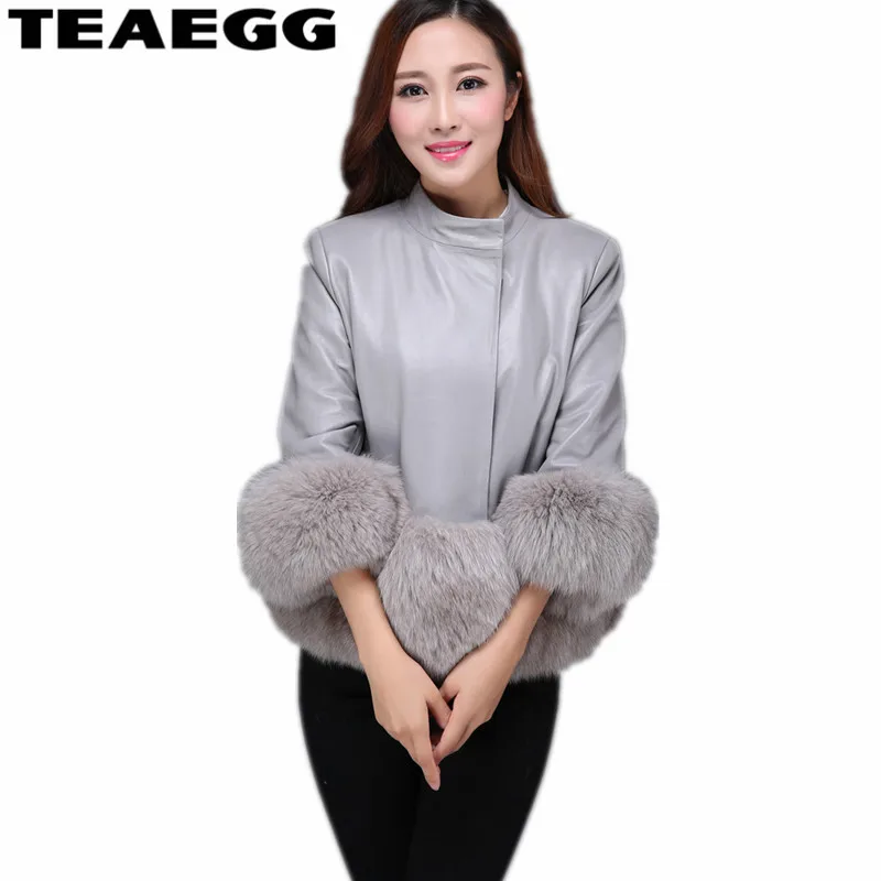 TEAEGG High Quality PU Women Leather Jacket Coat Faux Fox Fur Winter Leather Jacket Women Chaquetas De Cuero Para Mujer AL289
TEAEGG High Quality PU Women Leather Jacket Coat Faux Fox Fur Winter Leather Jacket Women Chaquetas De Cuero Para Mujer AL289