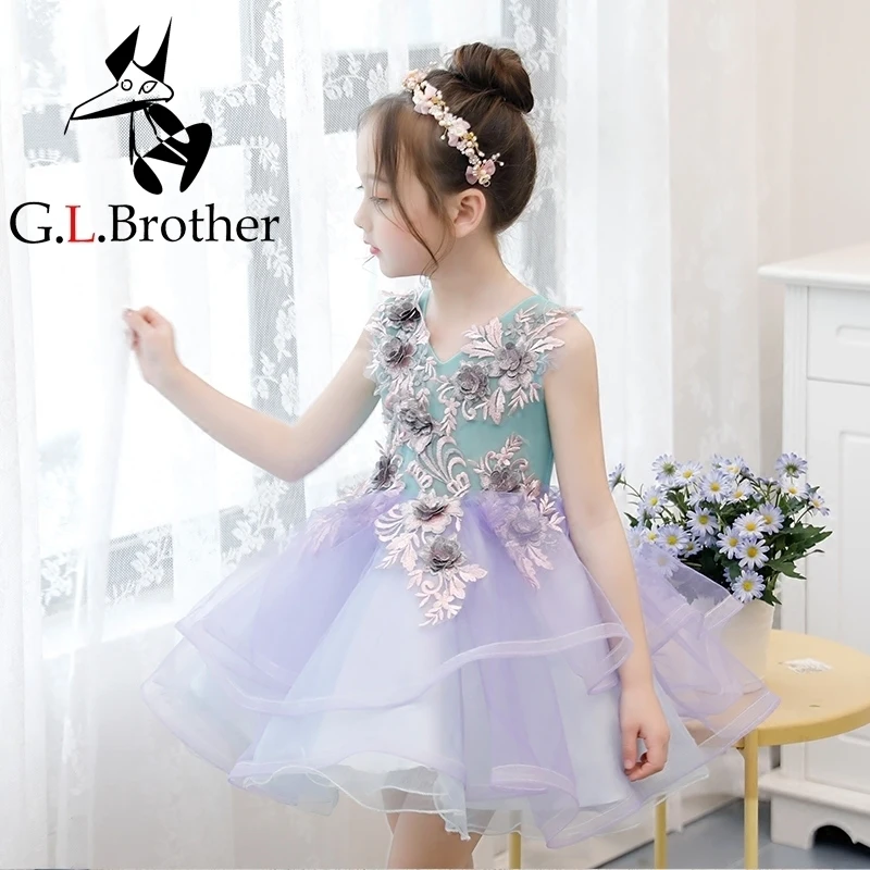 Luxury Girls Ball Gown Dress Princess Birthday Wedding Clothing Banquet Vestidos Emboridery Girls Dress V-neck Floral Gowns S185
Luxury Girls Ball Gown Dress Princess Birthday Wedding Clothing Banquet Vestidos Emboridery Girls Dress V-neck Floral Gowns S185