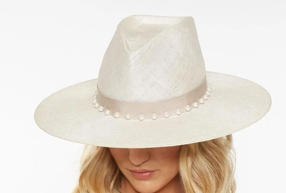 01901-HH7323 2019 new desige PEARL RIBBON summer handmade sisal Pearl luster Jazz fedoras cap women leisure panama hat
01901-HH7323 2019 new desige PEARL RIBBON summer handmade sisal Pearl luster Jazz fedoras cap women leisure panama hat
