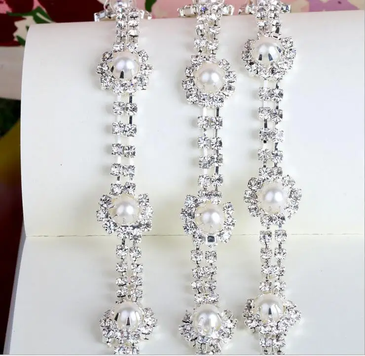 

Free Shipping 5 yards Crystal Rhinestone Trim, Rhinestone Applique, Bridal Applique,Wedding Applique,Rhinestone Chain TONG033